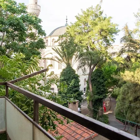 公寓 Pleasant And Central Near Kordon With Balcony In Alsancak *