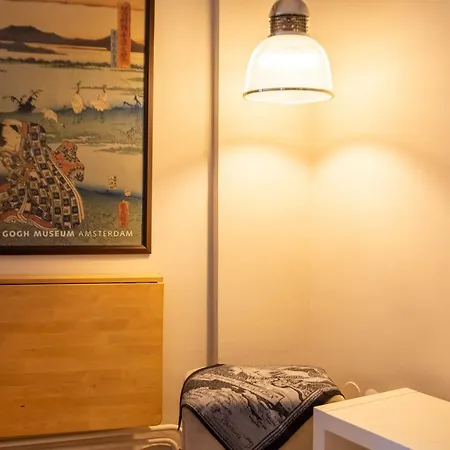 公寓 Pleasant And Central Near Kordon With Balcony In Alsancak *